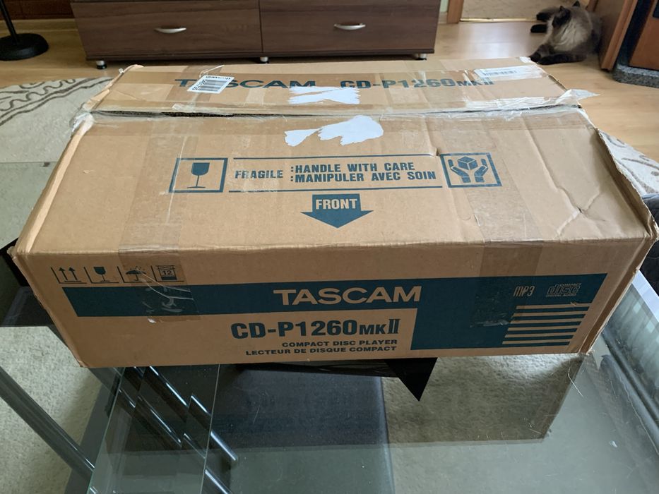 Продам Tascam CD-P1260mk2