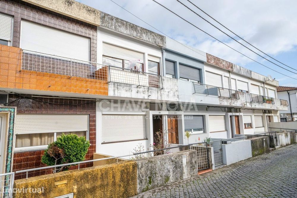 Moradia T2 c/Vista rio próxima à Av. da República