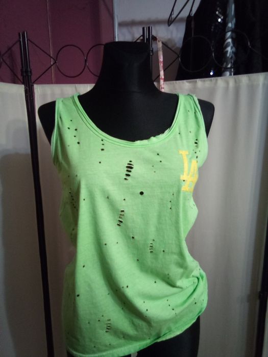 Bluzka dziury na ramiączkach wyprzedaż