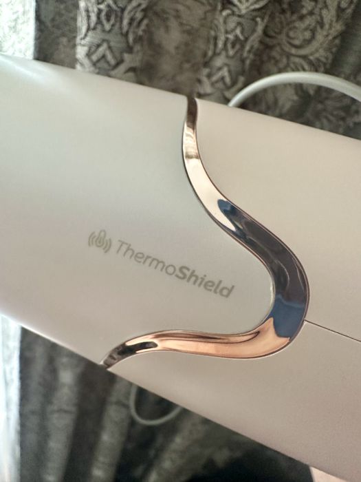 Фен Philips Series 5000 BHD538/30 2300 Вт, ThermoShield