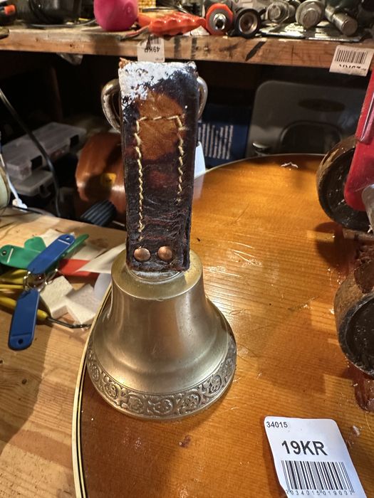 Упряж доя коней та інші речі господарки