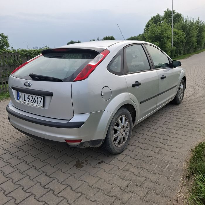 Ford Focus mk2 1.6 benzyna