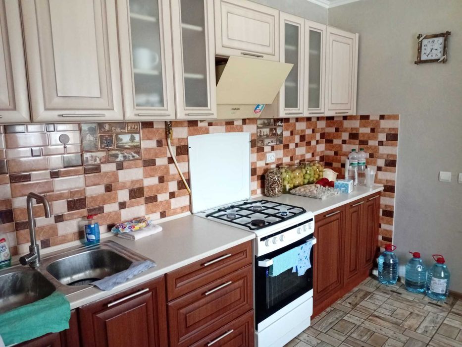 Продам 3-кімн. будинок 100м.кв. зі зручностями в центрі села Чагор