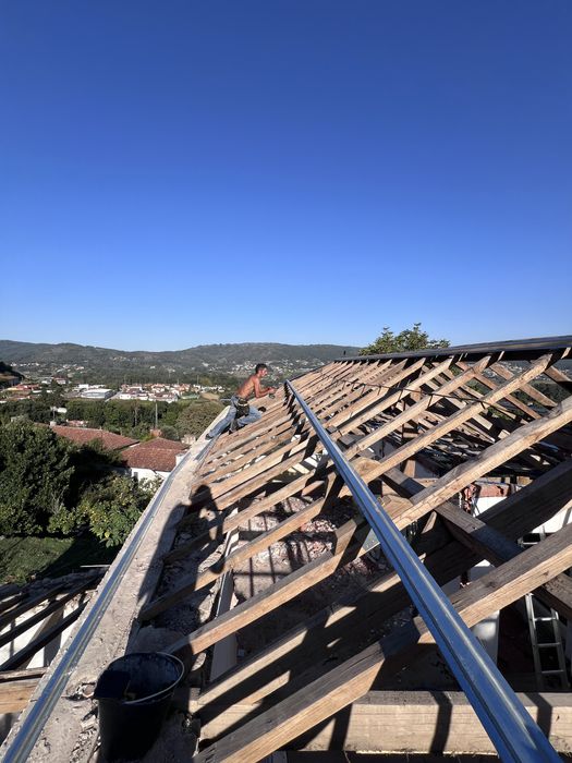 Telhados / estruturas ferro426914318596198403