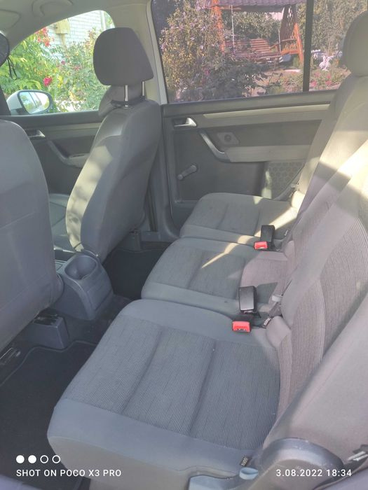 Продам машину Volksvagen Touran