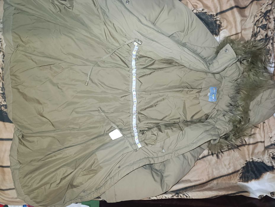 Пуховик на девочку 152 см. Очень дёшево