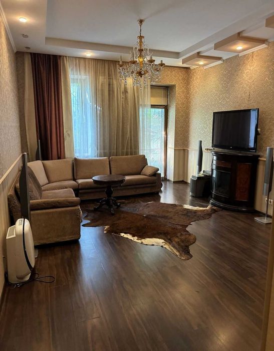 Оренда 2к квартири на вул. Шевченка 18