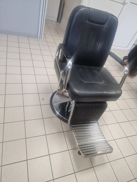 Fotel fryzjerski barberski