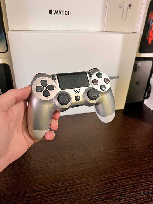 Sony DualShock 4 для PlayStation 4 сріблястий