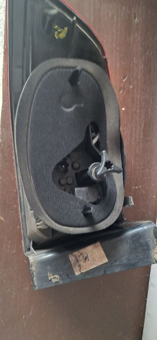 Farol esquerdo traseiro renault laguna