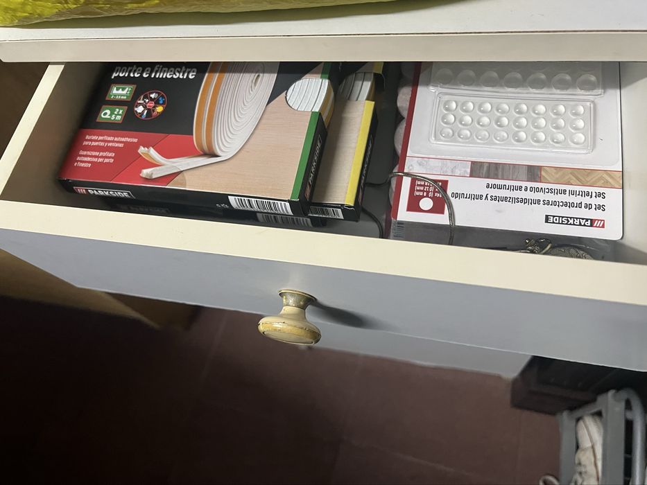 Vendo movel de madeira