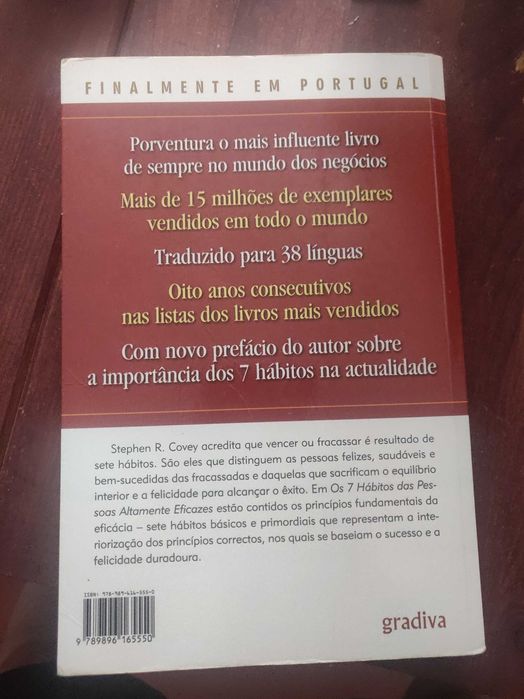 Vários tipos de livros