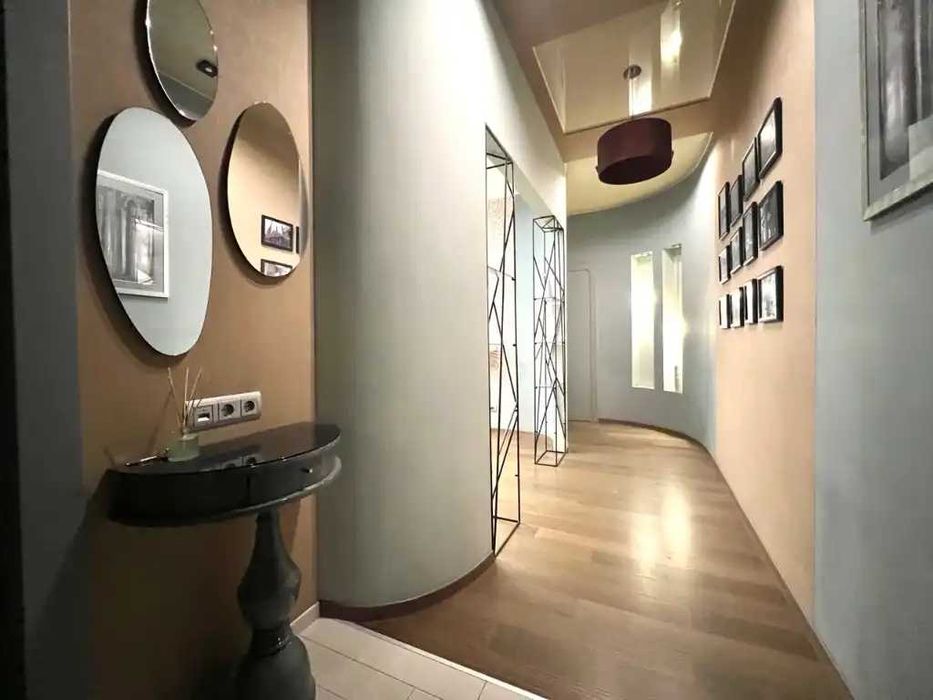 Продам 2 кімнатну квартиру 65 м2 ЖК Центр Парк біля К12 окремі кімнати