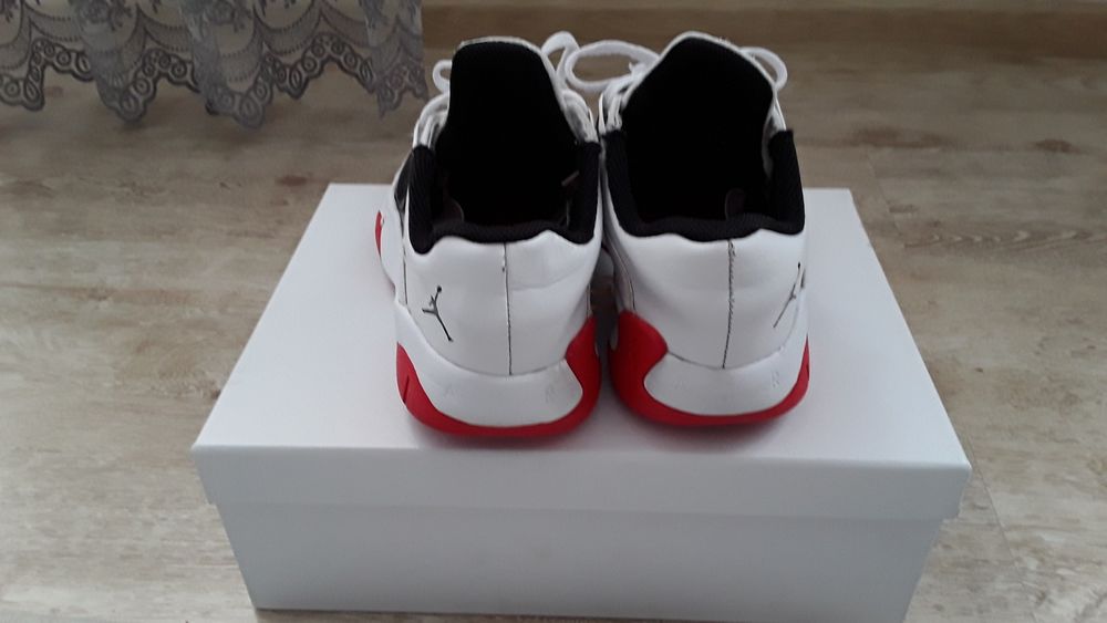 Buty  Nike Air Jordan 11 low  r. 38/39