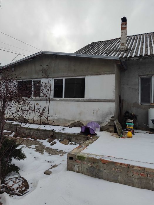 Продам фанзу сел.Зарічне