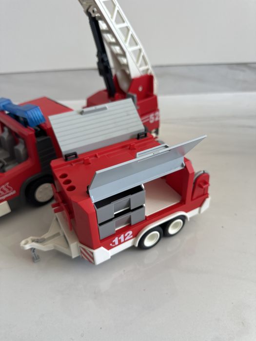 Playmobil da série Resgate/Brigada de Incêndios (1996), conjunto 3879 com atrelado 3179