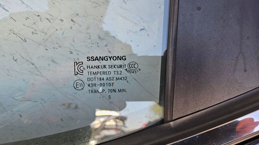 Ssangyong Tivoli Tył Lewy Tylne Lewe Drzwi