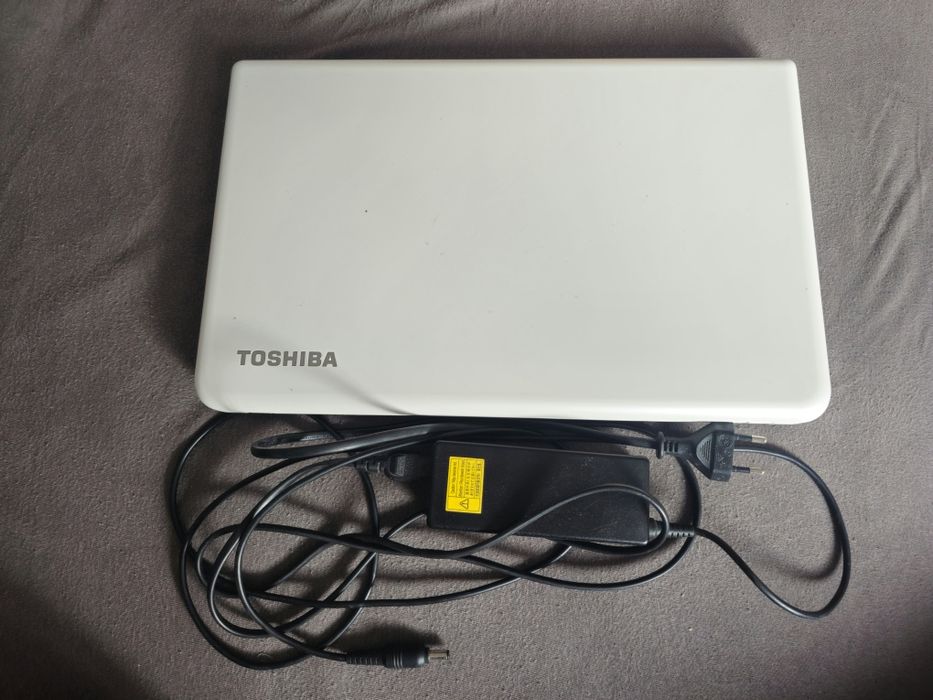 Laptop toshiba satelitte c55