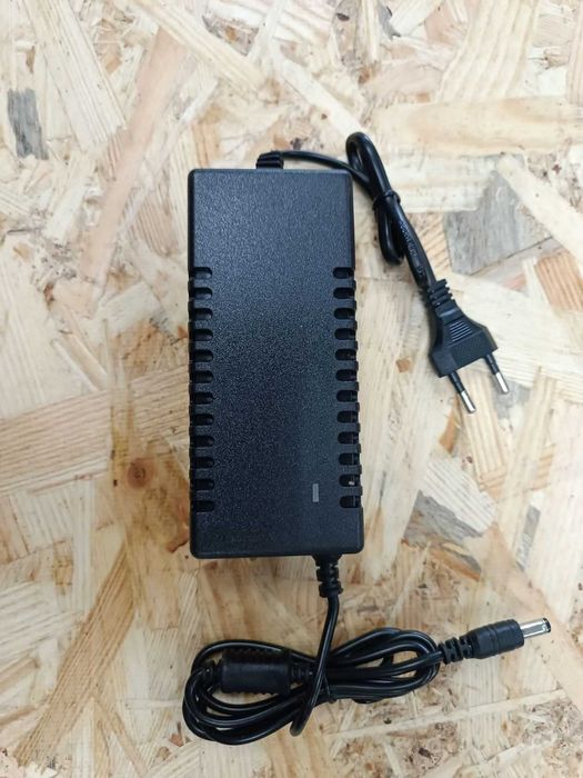 Блок питания,Адаптер живлення 12V 6A