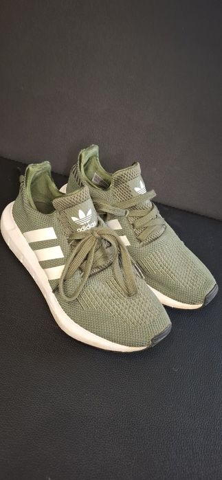 Adidas Swift Run sneakersy buty
