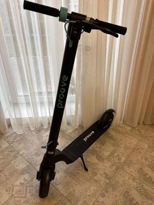 Продам Електросамокат Proove