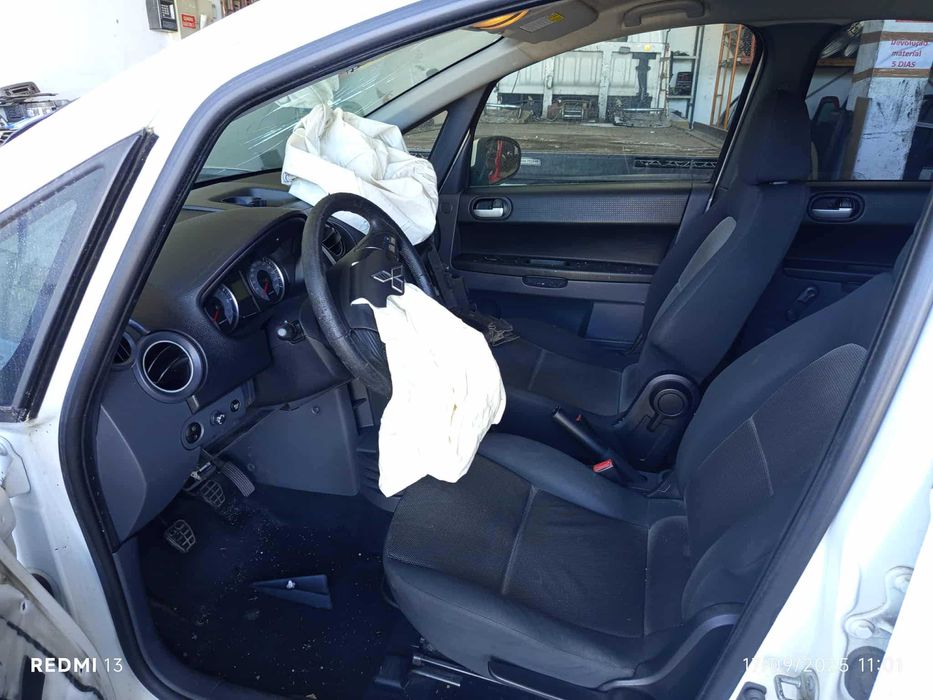 Mitsubishi Colt VI 1.3 ano 2011 para peças
