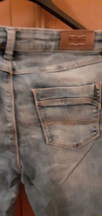Jeans proste 25/30