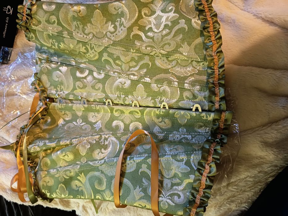 2 corpetes girissimos