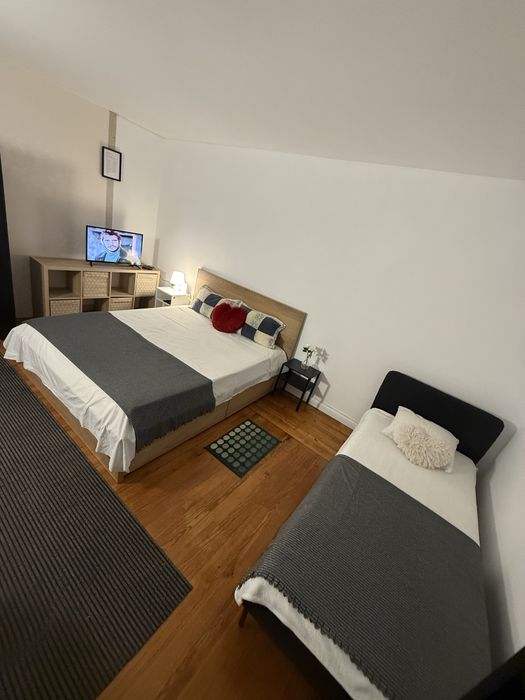Quarto amplo mobiliado 03 pessoas c despesas incluídas em Frente El corte ingles Lisboa