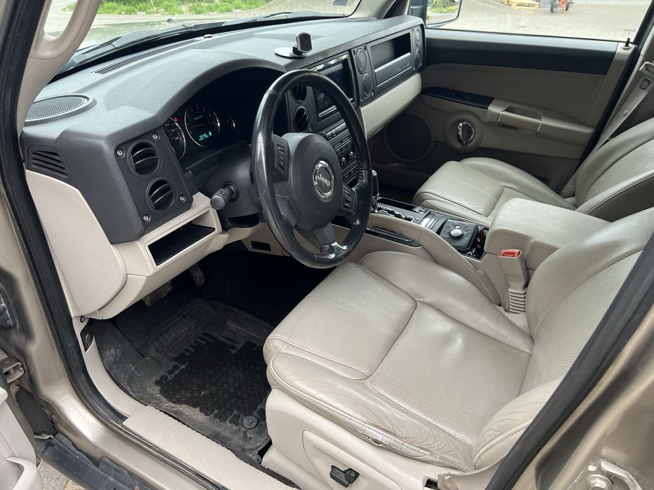 Jeep commander  2006r 5.7hemi