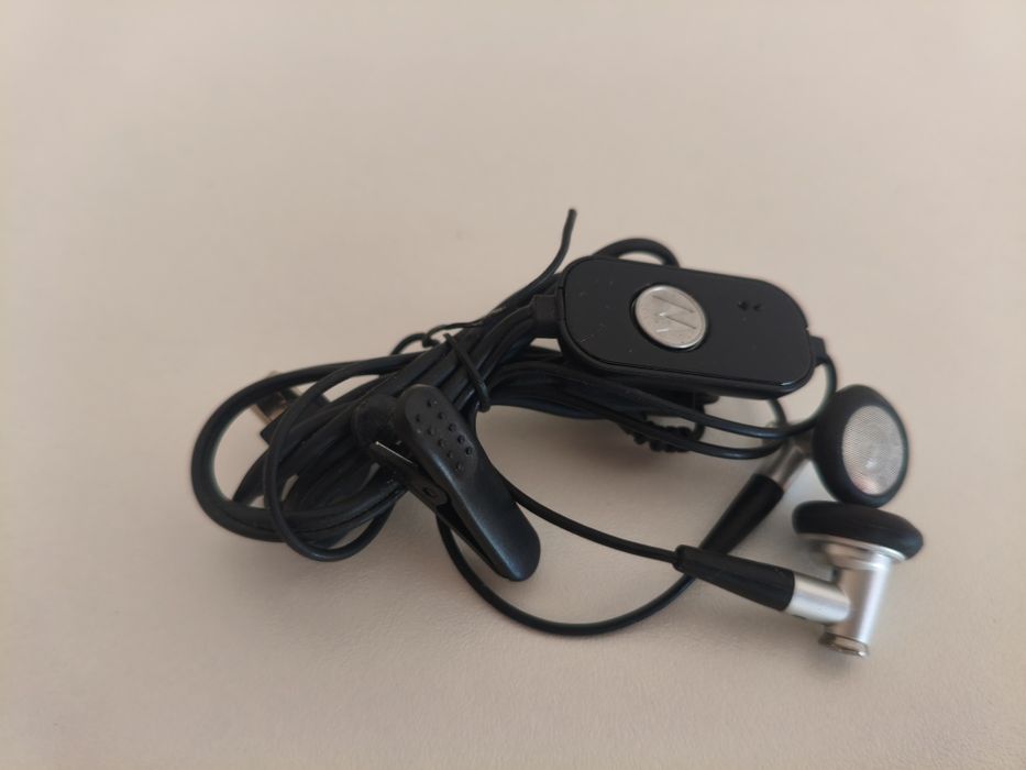 Auriculares Motorola c/ microfone