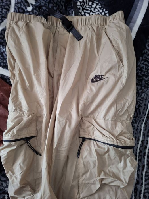 Продам штаны nike tech.