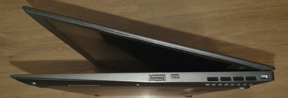Lenovo ThinkPad X1 Carbon