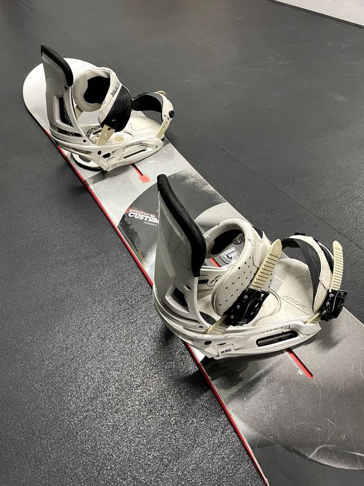 Prancha + Bindings - Burton Snowboard