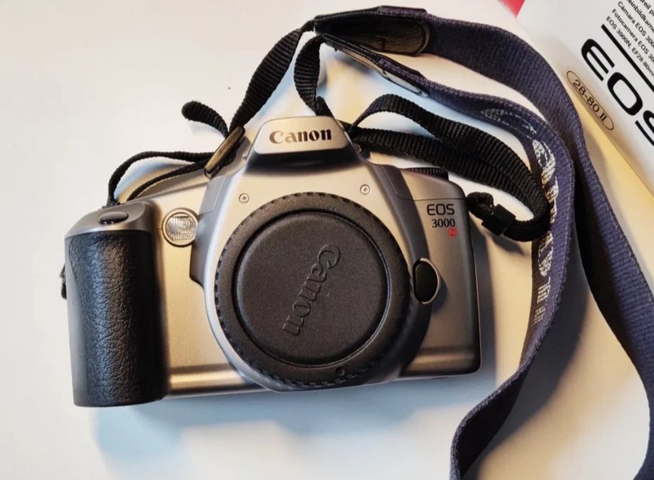 Фотоапарат Canon Eos 3000n