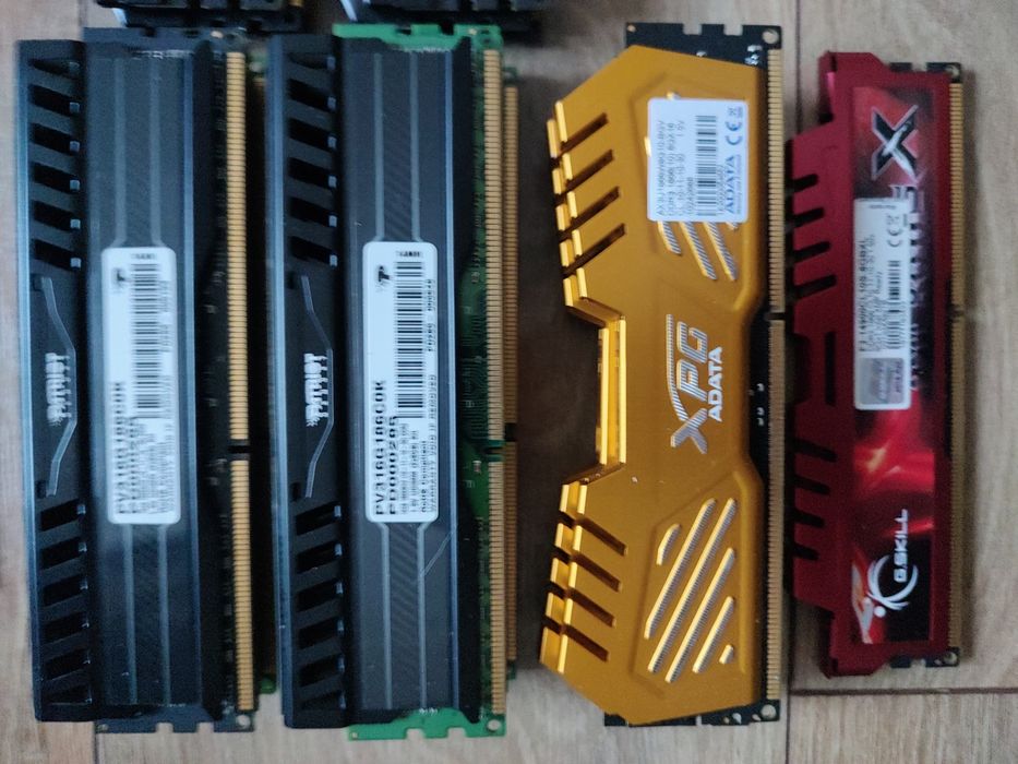 Ігрова оперативна пам'ять у радіаторах DDR3/4 2/4/8/16гб 1333-3200MHz