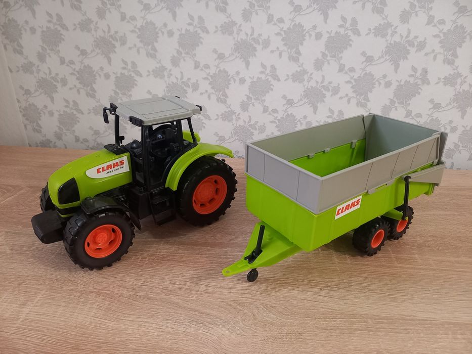 Трактор з причепом Claas від Dickie Toys