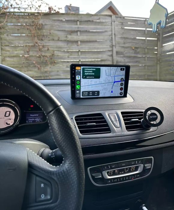 Entregas grátis Zona Grande Porto Rádio Android 14  com GPS Megane 3