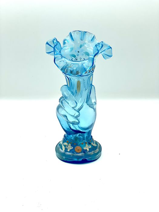 Jarra em vidro trabalhado em urânio antiga