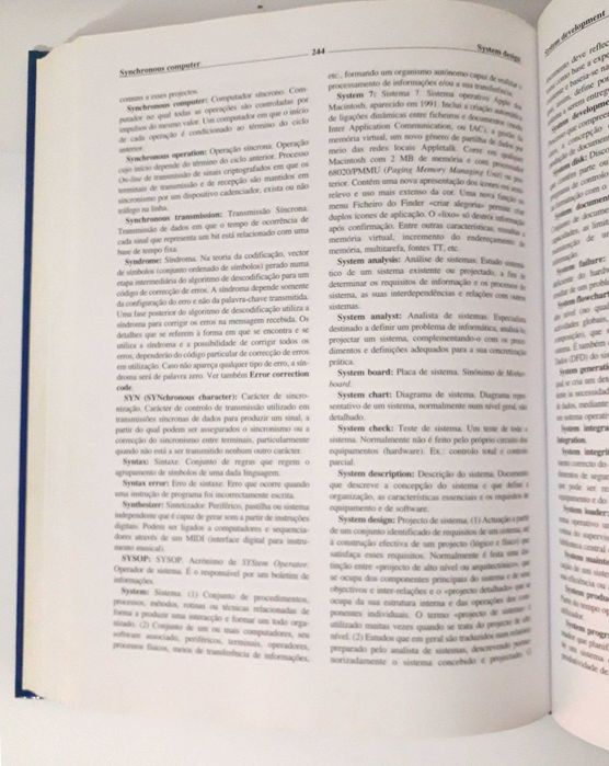 Dicionário de Termos Informáticos - Inglês-PT/PT-Inglês - 1997