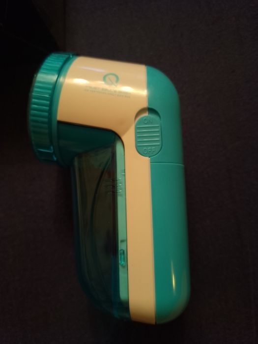 Бездротова машинка для видалення колтунців від батарейки