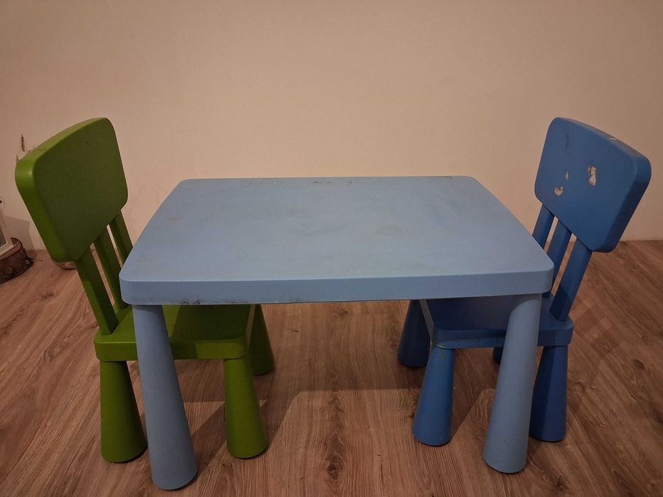 Stolik i 2 krzesła