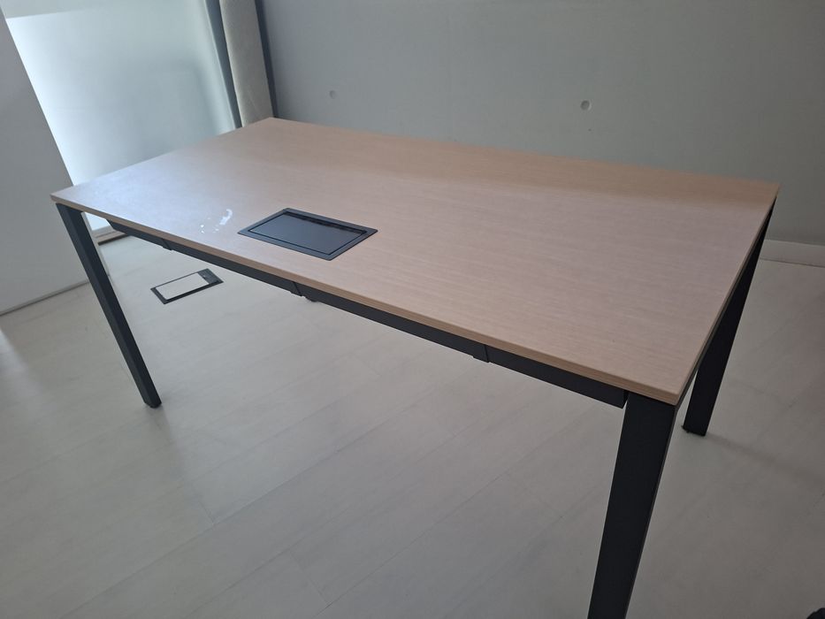 Secretária escritório _estudo como nova