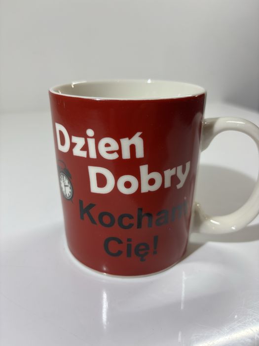 Kubek z napisem, czerwony