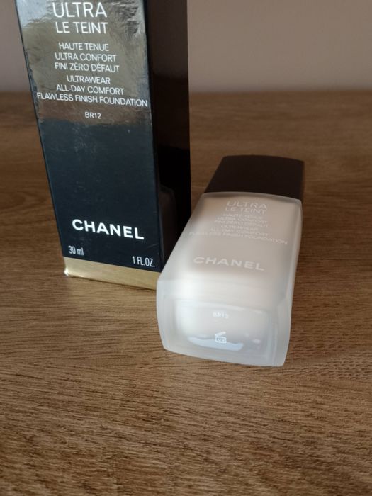 Chanel Ultra Le Teint podkład 30ml