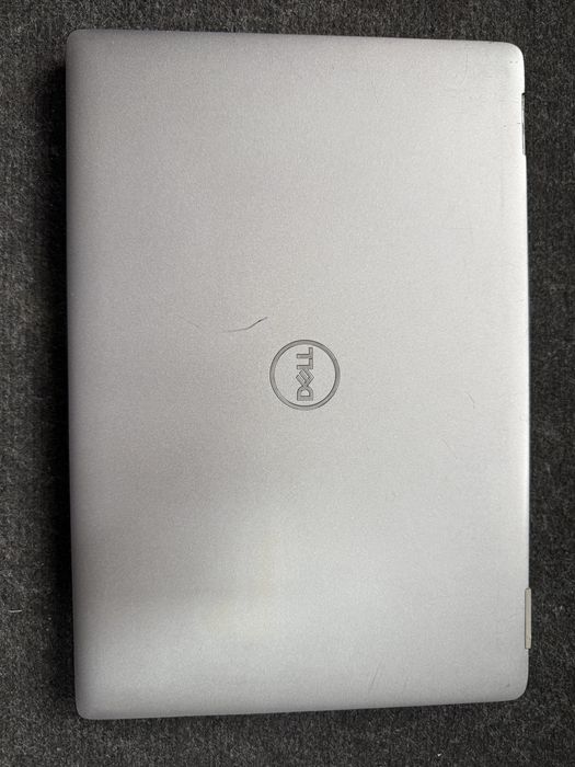 Portátil DELL Latitude 5320 13.3’ i5 11th 16GB RAM 512GB M2