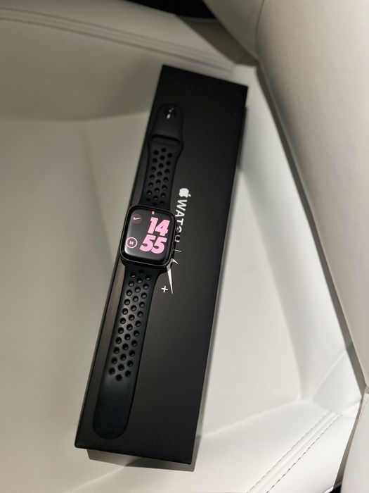 apple watch 4 44 nike - купити телефони та аксесуари - Ціна на OLX.ua