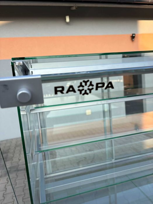 Lada witryna cukiernicza 2024r jak nowa RAPA