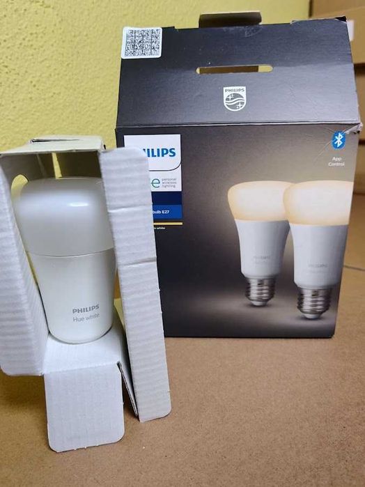 Lâmpada LED Inteligente Philips Hue White E27 9W 800lm Bluetooth (Novo)