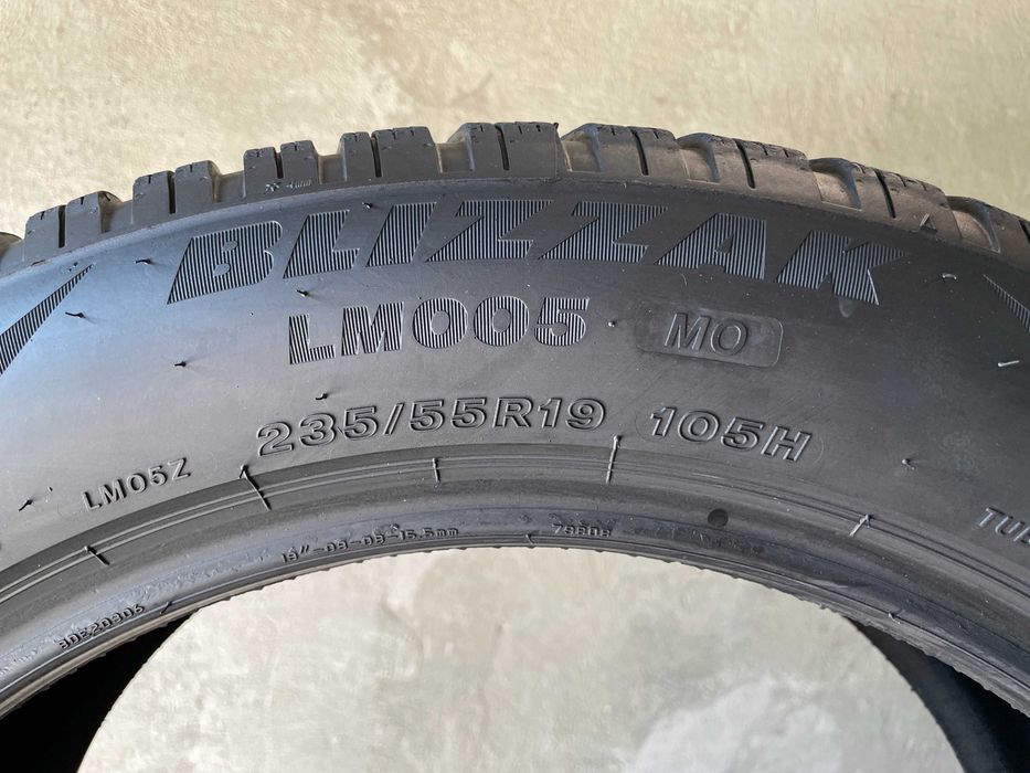 Зимові 235/55 R19 BRIDGESTONE BLIZZAK LM005 (85% протектор) Склад Б-У Шин!